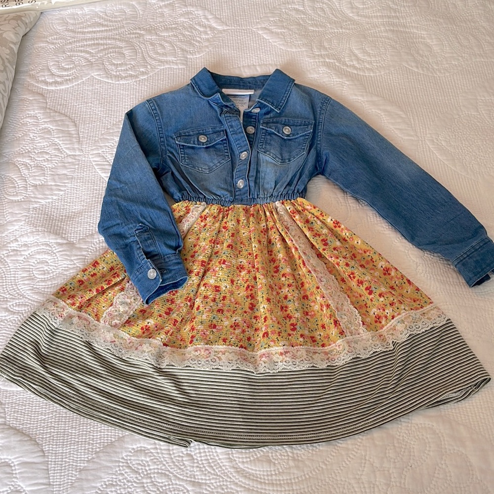 Denim dress with stretchy waist